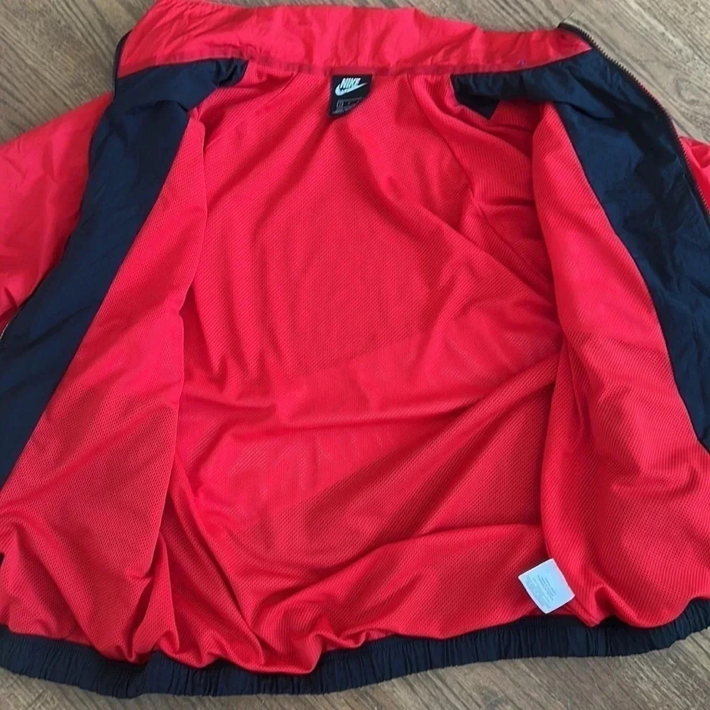 Nike Big Swoosh Woven Red/Black/White Jacket Men’s size Small - Picture 9 of 12